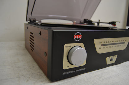 LCM rc1970A Stereo Record Player with AM/FM Tuner