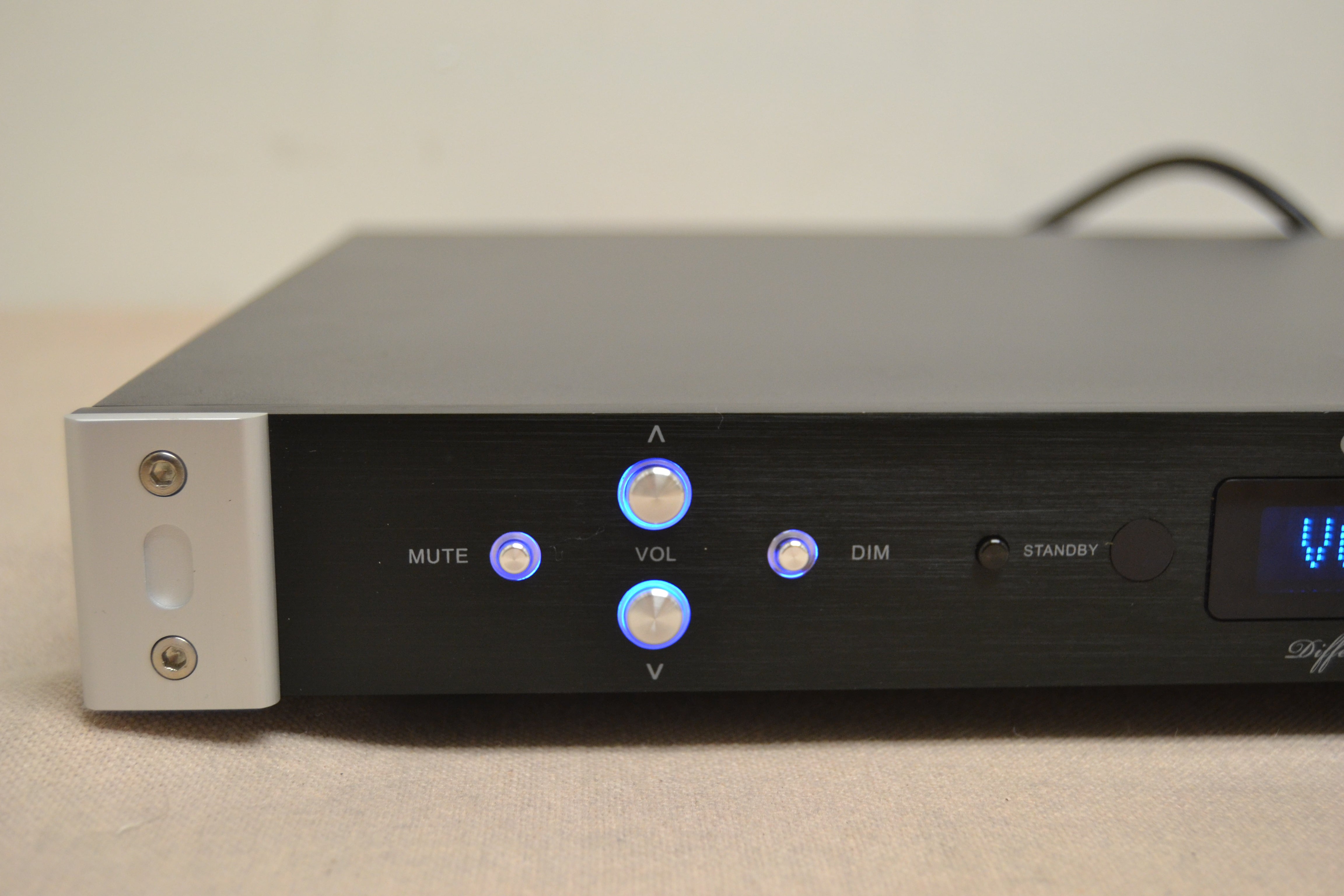 Emotiva XDA-1 Differential Reference DAC