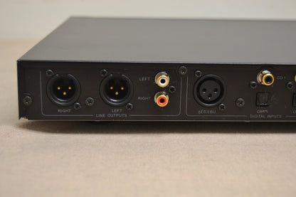 Emotiva XDA-1 Differential Reference DAC