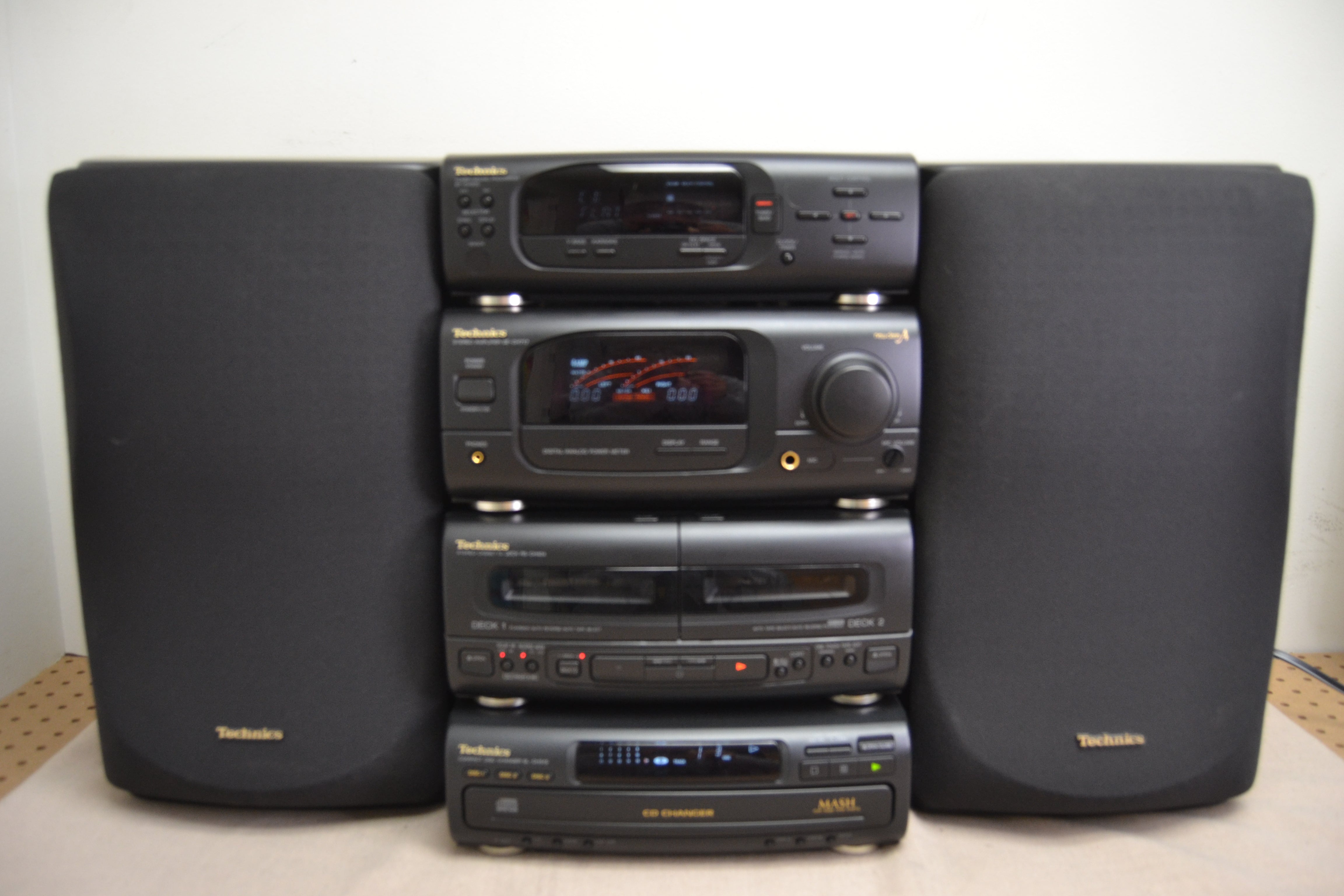 Technics SC-CH717 Mini Changer System * Complete System Fully Serviced and Functional ! * 60W RMS