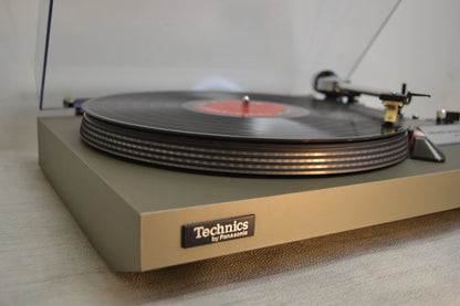 Technics SL-23 Belt Drive Turntable * Manual * Fully Serviced