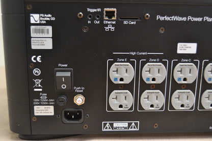 PS Audio PerfectWave P10 Power Plant AC Regenerator