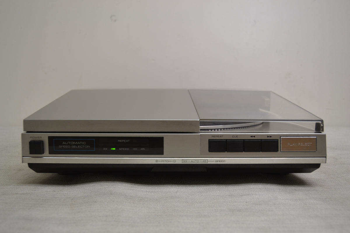 Realistic LAB-2200 Linear Tracking Turntable * Fully Serviced