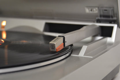 Realistic LAB-2200 Linear Tracking Turntable * Fully Serviced