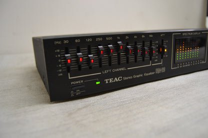 Teac EQA-20 Stereo Graphic Equalizer with Sprectrum Analyzer * Fully Serviced *