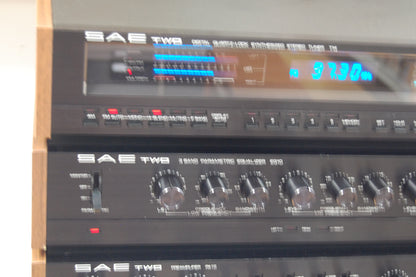 SAE Two Complete Stack - Pre-Power Amp-Tuner-Parametric Eq !!