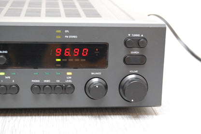 NAD 1600 Stereo Preamplifier - Tuner