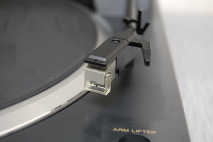 Garrard Model 1212 Stereo Turntable * Buil-in Preamp