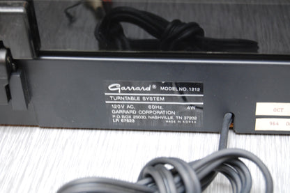 Garrard Model 1212 Stereo Turntable * Buil-in Preamp