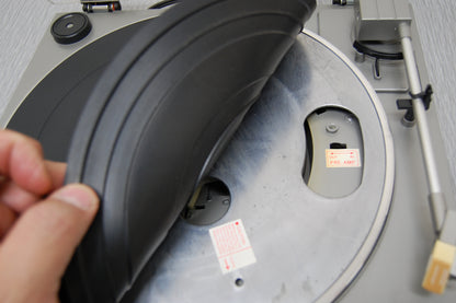 Realistic LAB330 Turntable * Built-in Preamplifier