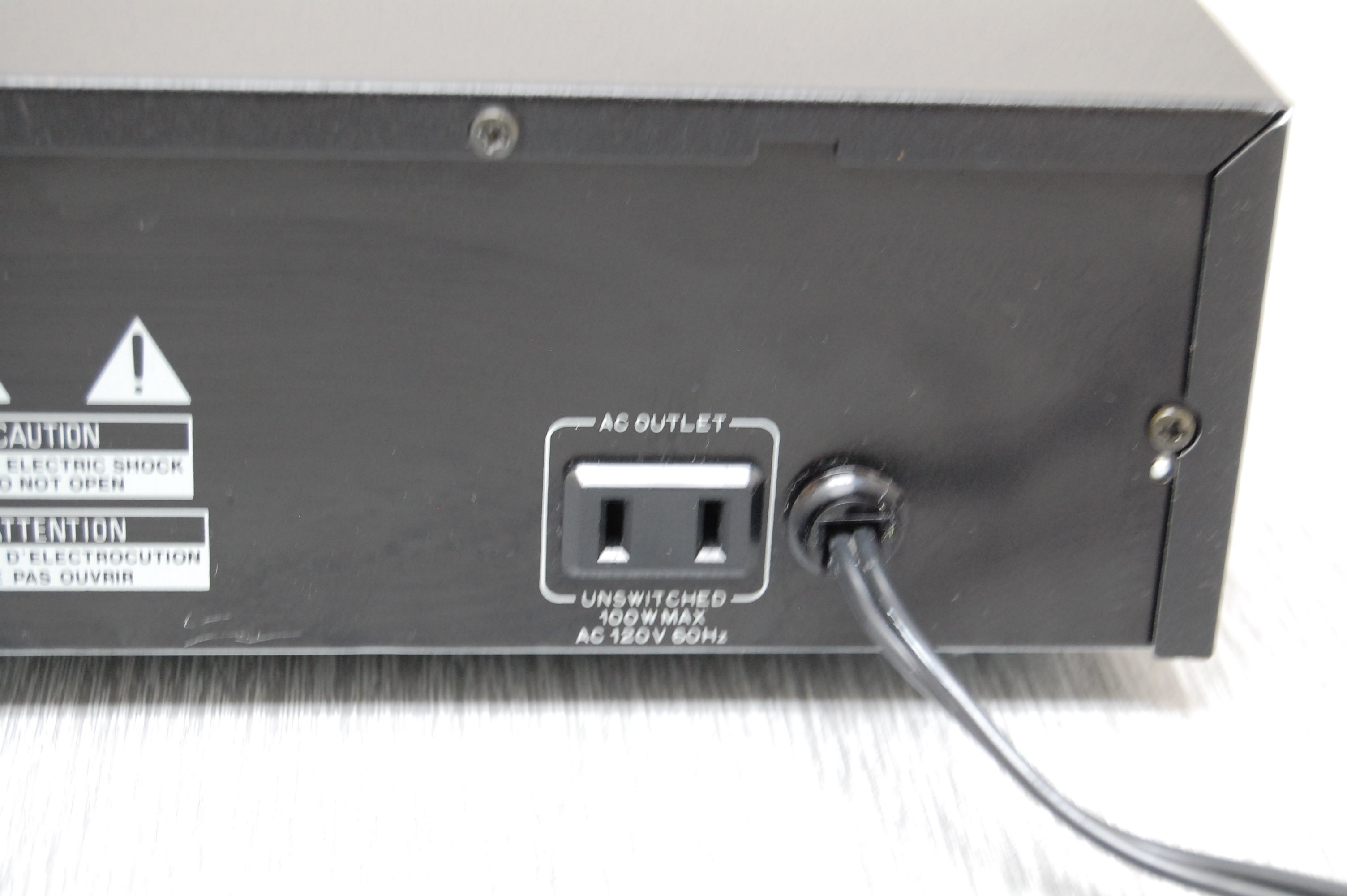 Pioneer PD-6010 Single CD Player * Remote * Manual * 1985 – The