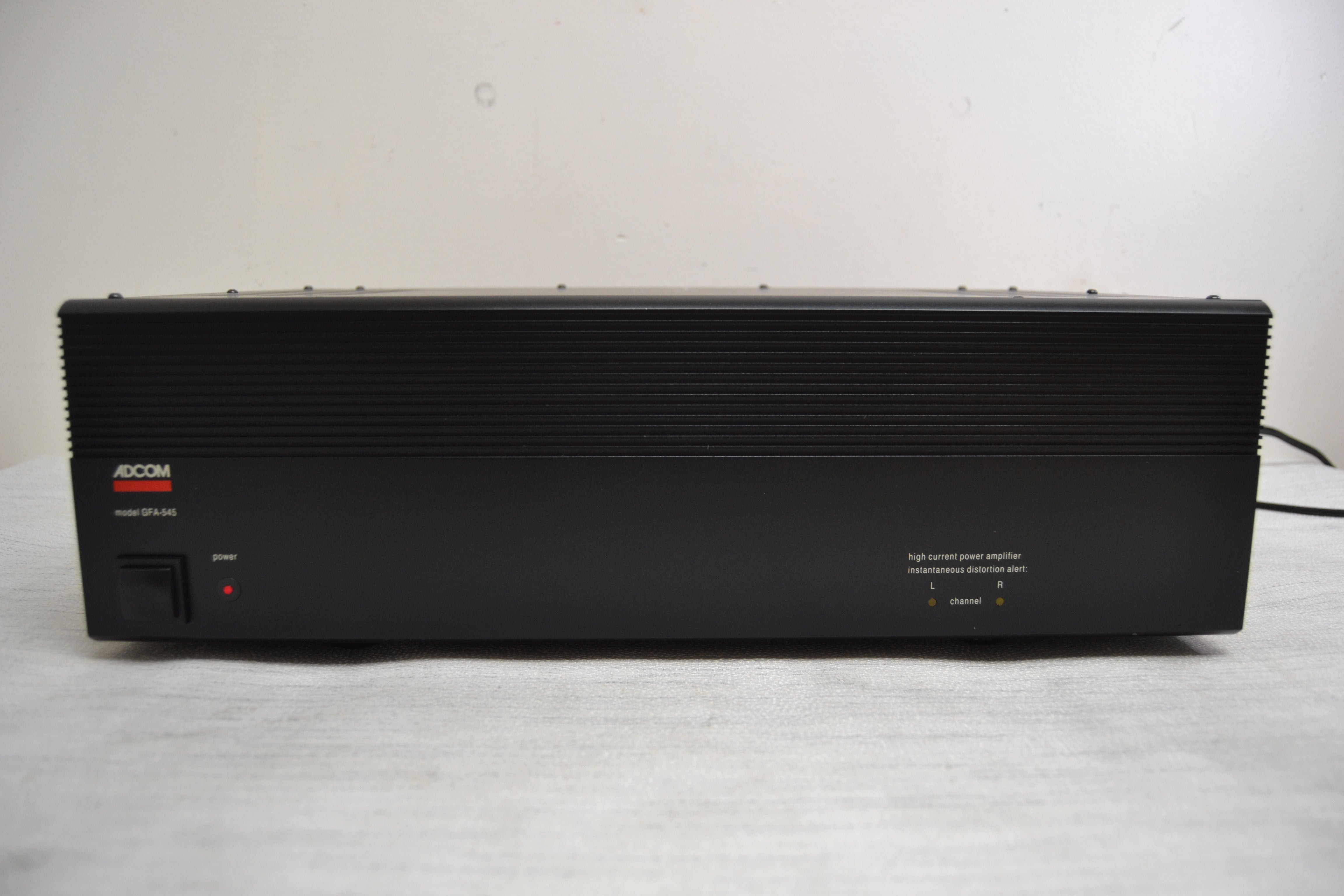 Adcom GFA-545 Stereo Power Amplifier * 100W RMS * Box