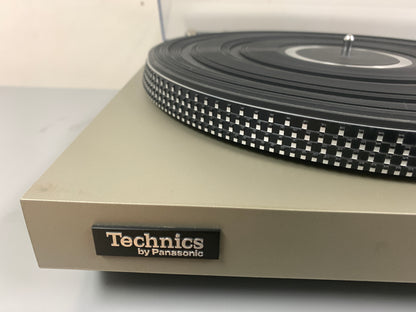 Technics SL-23 Turntable