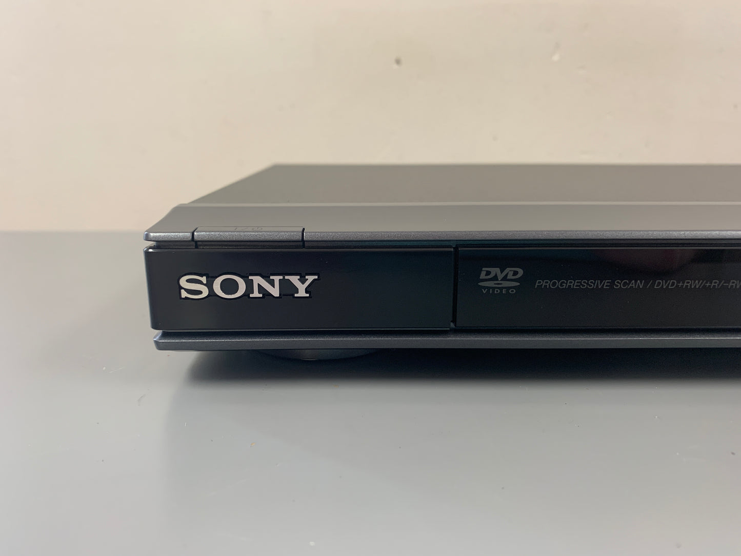 Sony DVP-NS508P CD/DVD Player *Original Packaging