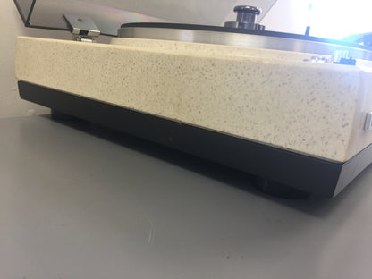 Kenwood KD 2055 Turntable