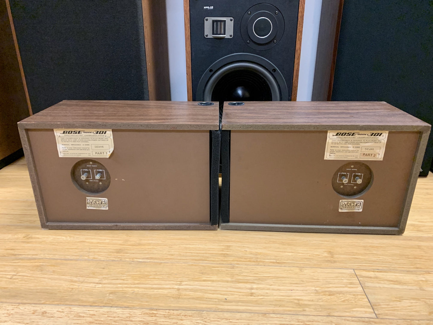 Bose 301 Series II Bookshelf Speakers