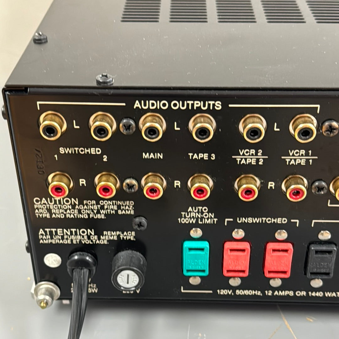 McIntosh C34V Stereo Preamplifier / Amplifier
