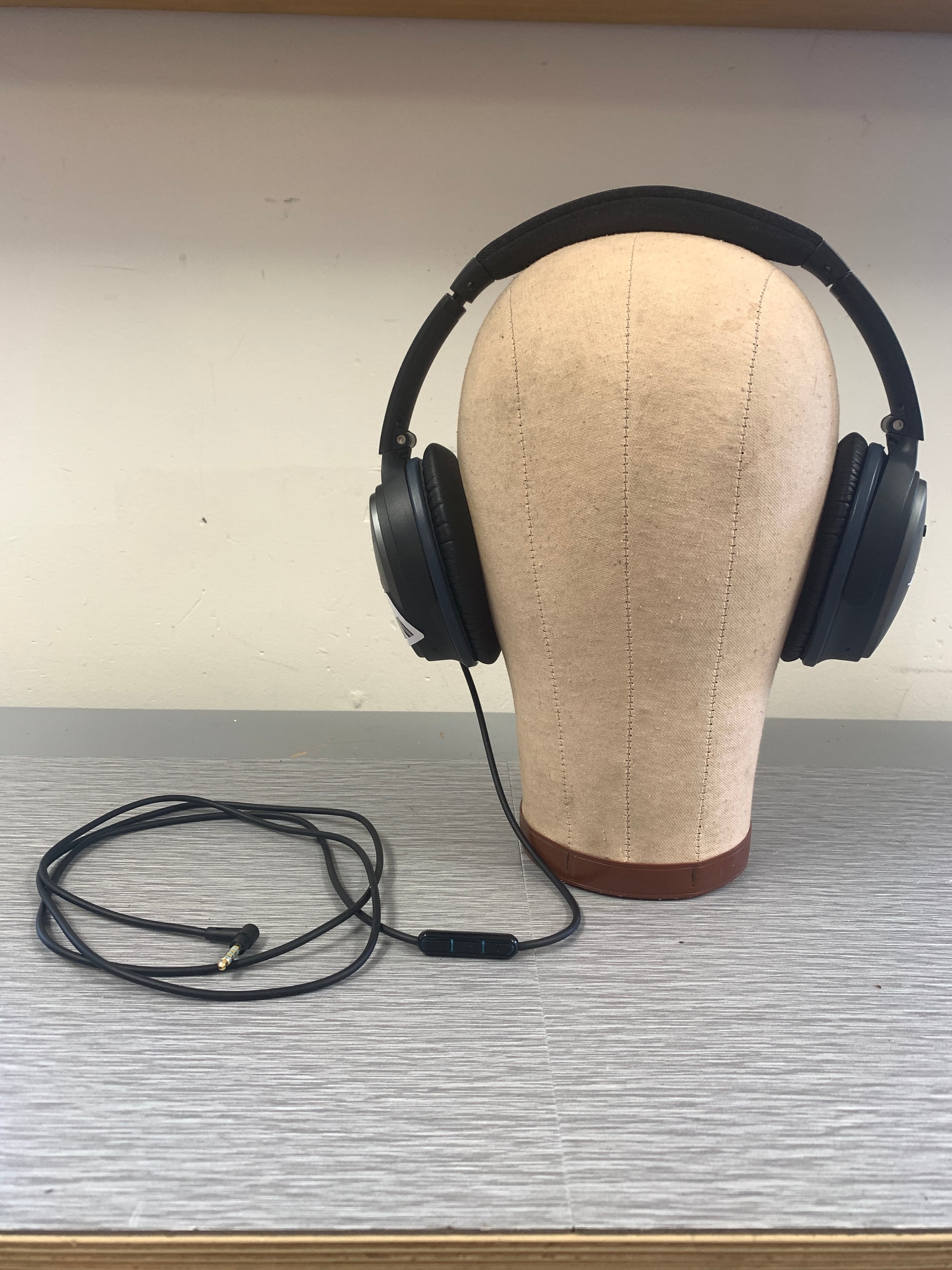 BOSE QuietComfort 25 Headphones – The Turntable Store