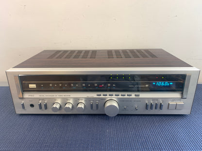 Sansui 3900Z  Digital Synthesizer DC Stereo Receiver (1980-81)