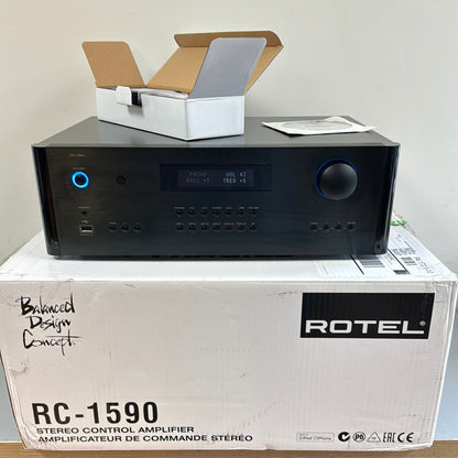 Rotel RC-1590 Stereo Preamplifier * Remote * Box * Manual *