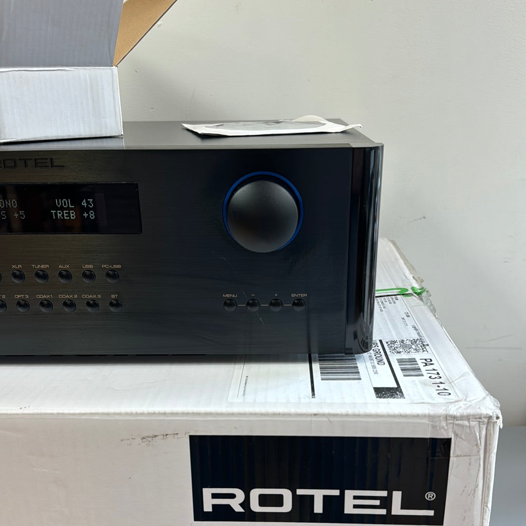 Rotel RC-1590 Stereo Preamplifier * Remote * Box * Manual *