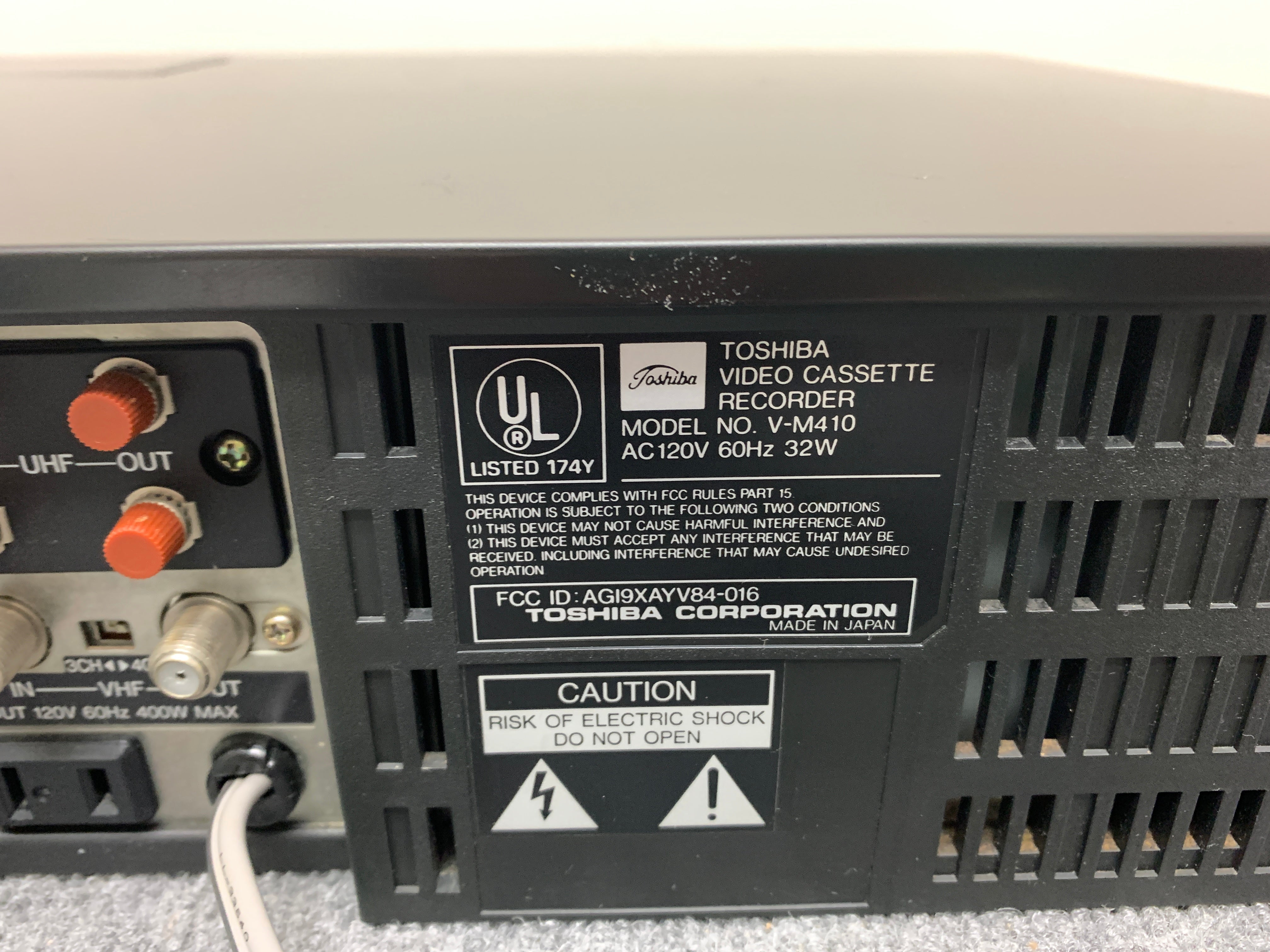 Toshiba V-M410 Betamax Video Cassette Recorder – The Toshiba V-M410 Betamax Video Cassette Recorder – The