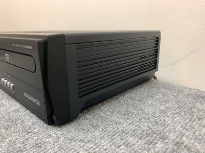 Magnavox DV220MW9 VHS & DVD Combo Player