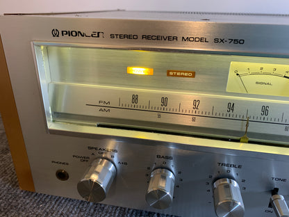 Pioneer SX-750 Stereo Receiver