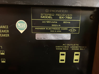 Pioneer SX-750 Stereo Receiver