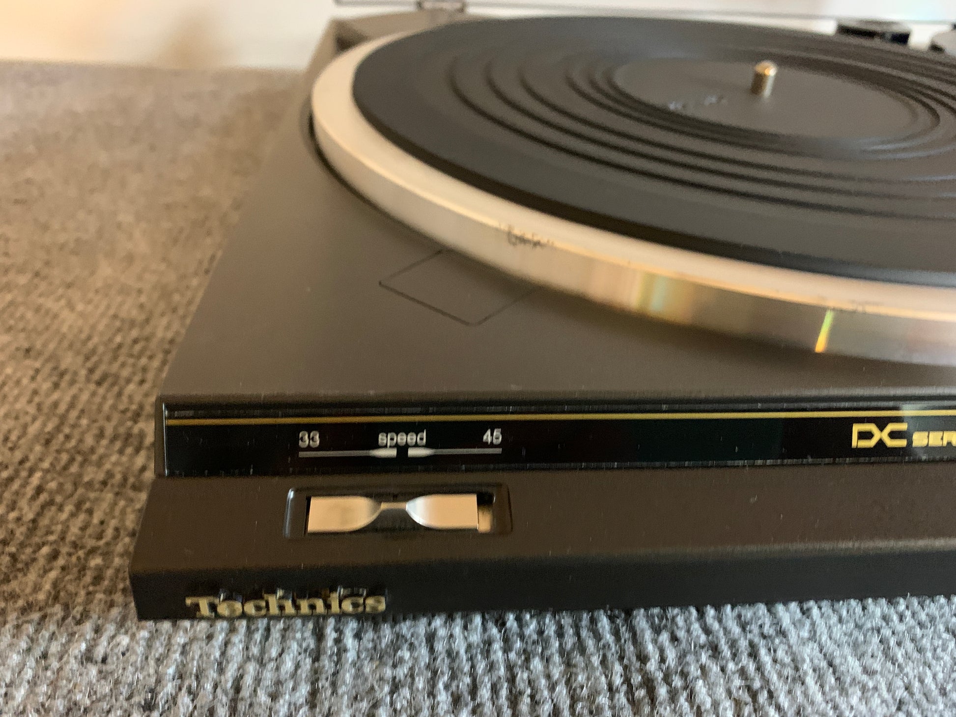 What is the worth of a mint condition Technics SL-BD20 turntable What is the worth of a mint condition Technics SL-BD20 turntable