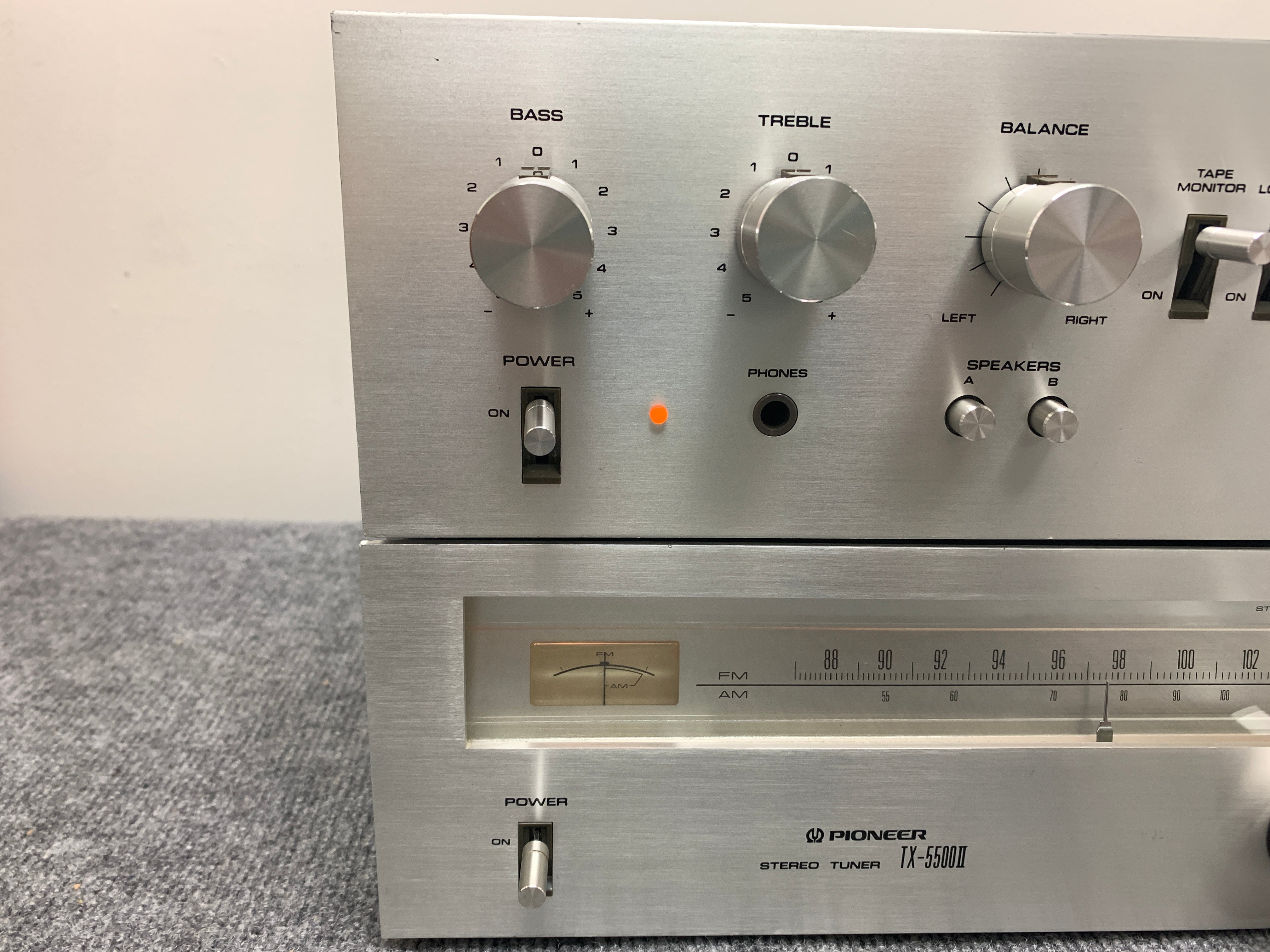 Pioneer Set - SA5500 MKII Int Amp & TX5500II Tuner * $100 USA Flat