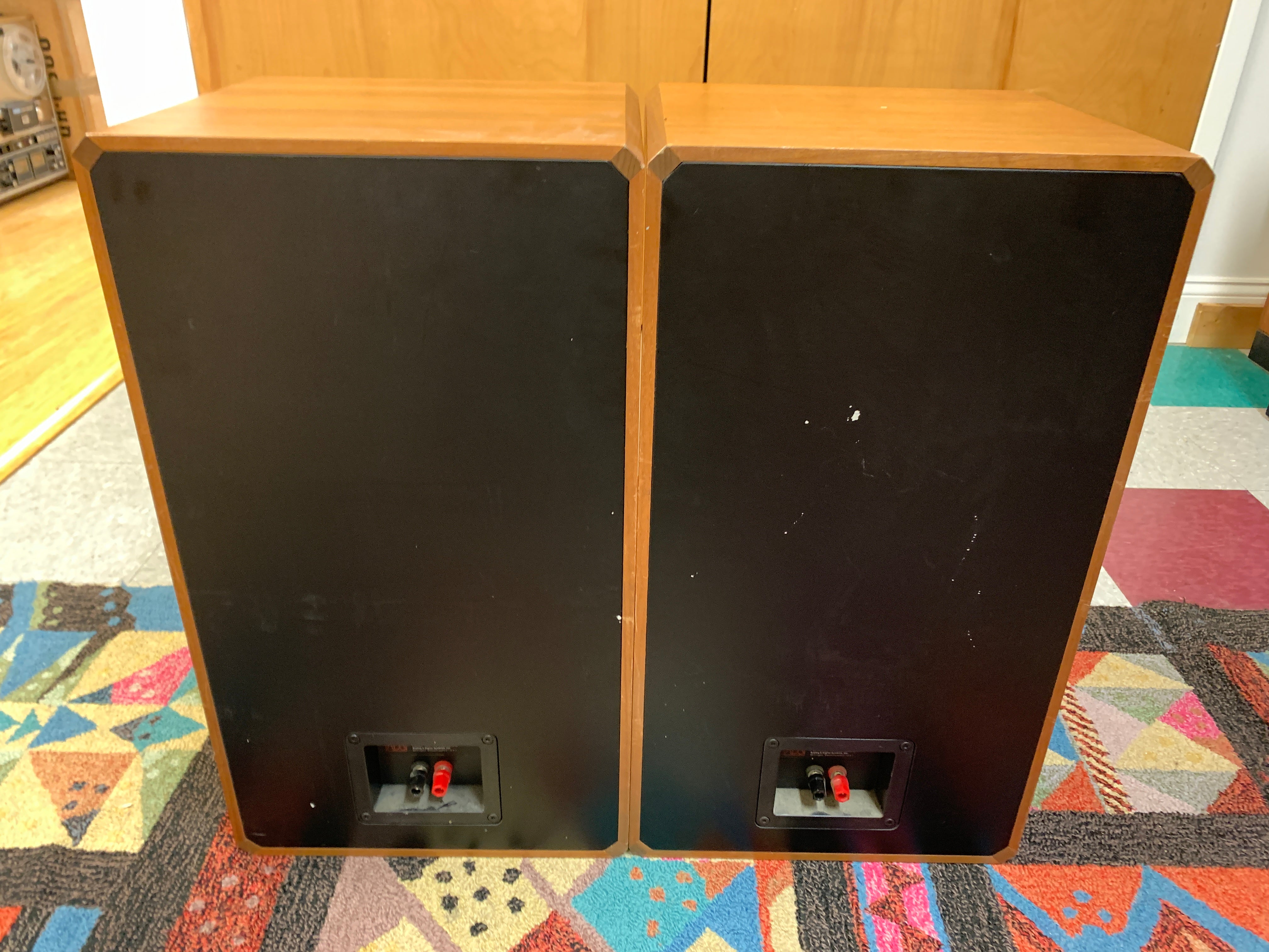 ADS L880/2 Floor Standing Speakers – The Turntable Store