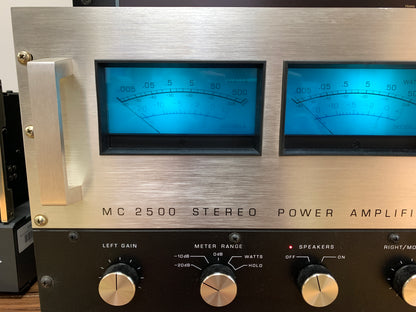 McIntosh MC2500 Solid State Power Amplifier