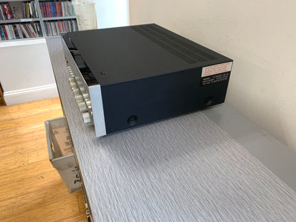 Harman Kardon 330C - AM/FM Stereo Solid State Receiver (1974-76)