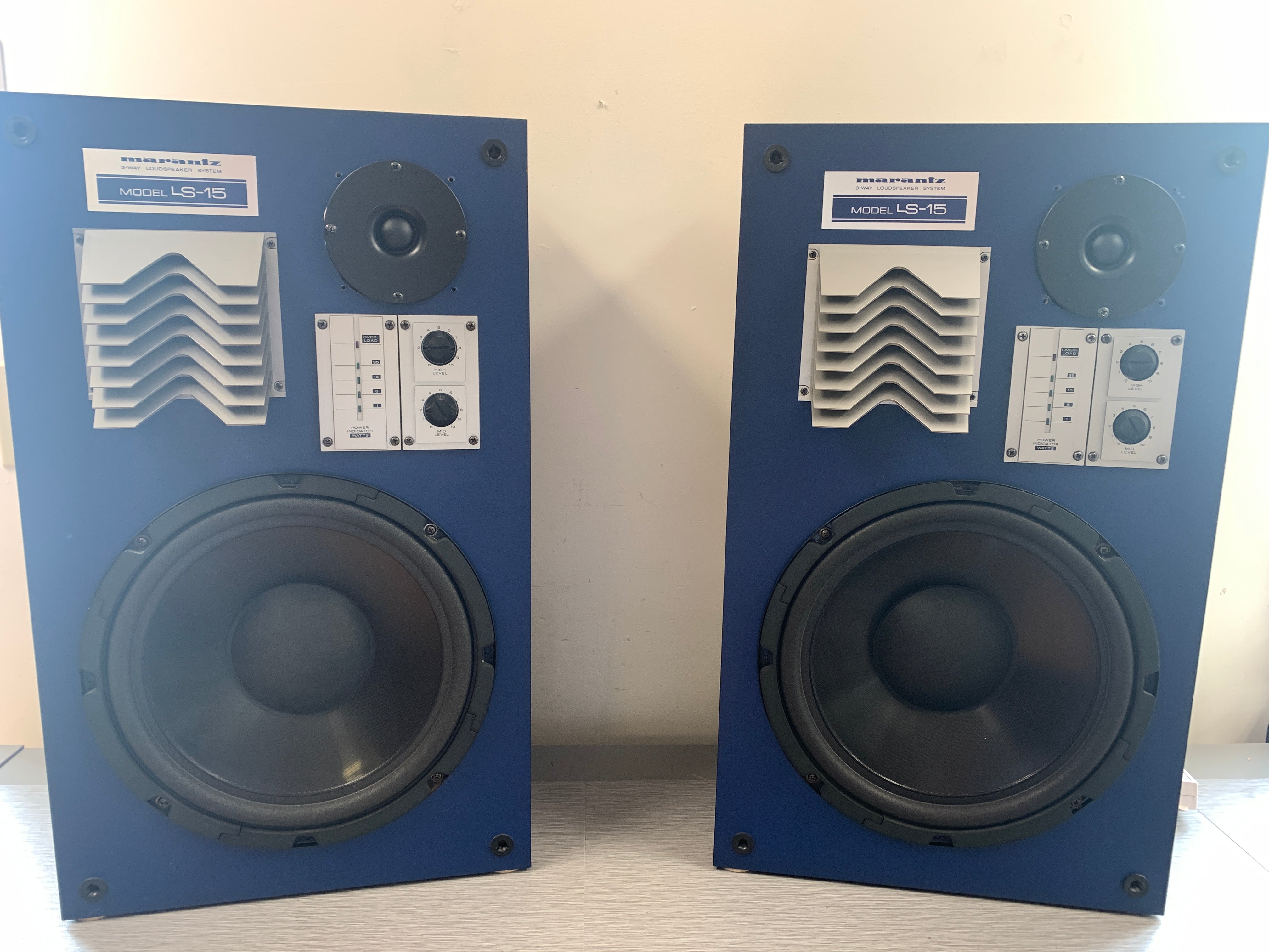 Marantz LS15 Floor Standing Speakers – The Turntable Store