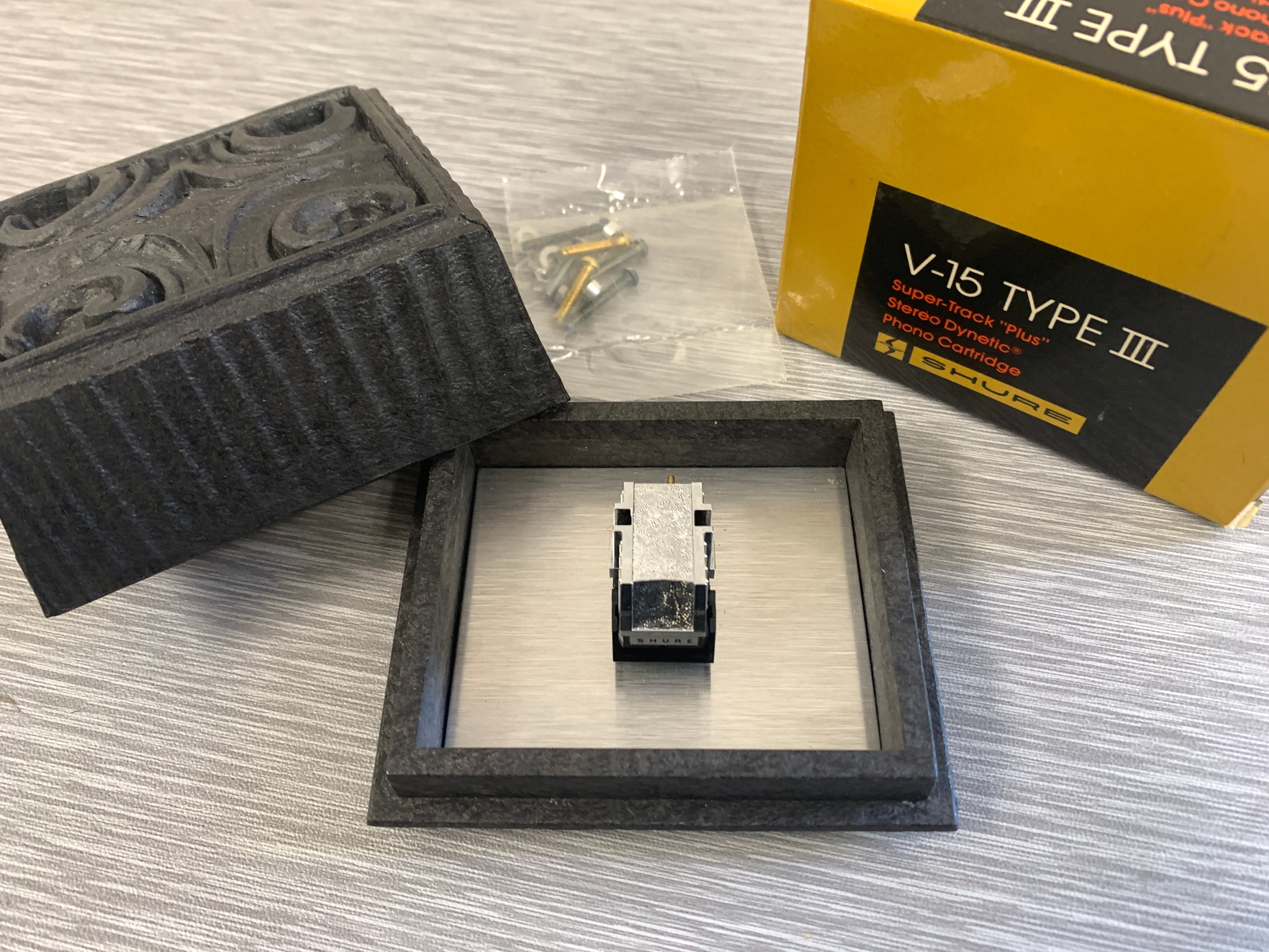 Shure V15 Type III Phono Cartridge * Original Box * Very Low Use