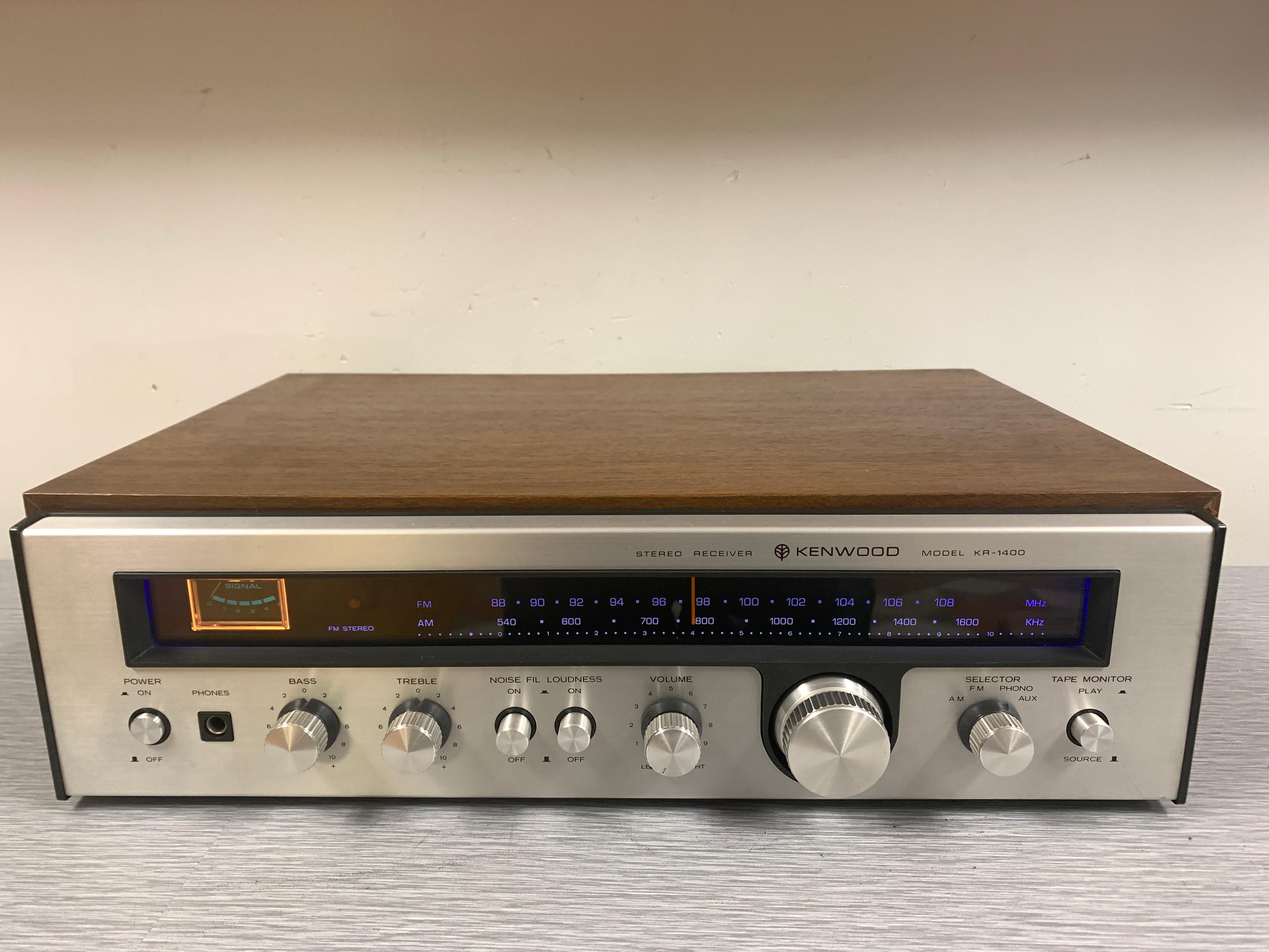 KENWOOD オーディオ Kenwood KR-1400 Stereo Receiver * 10W RMS * 1974 – The