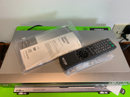 Sony DVP-NS725P CD/DVD Player * Remote * Box