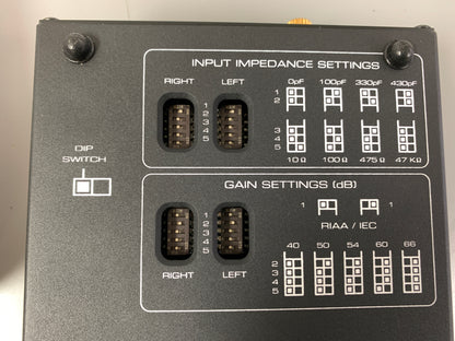 Sim Audio MOON 110LP V2 Phono Preamplifier * Box