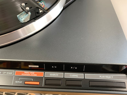Onkyo CP-1046F Turntable