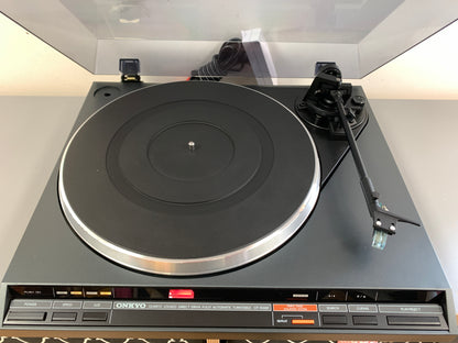 Onkyo CP-1046F Turntable