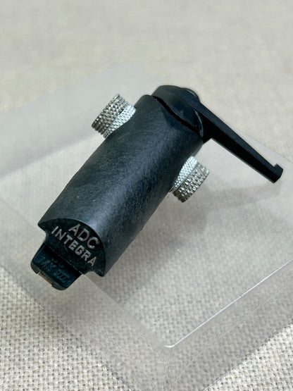 ADC Integra XLM II cartridge mounted on headshell * Low Hours * See Pics !!