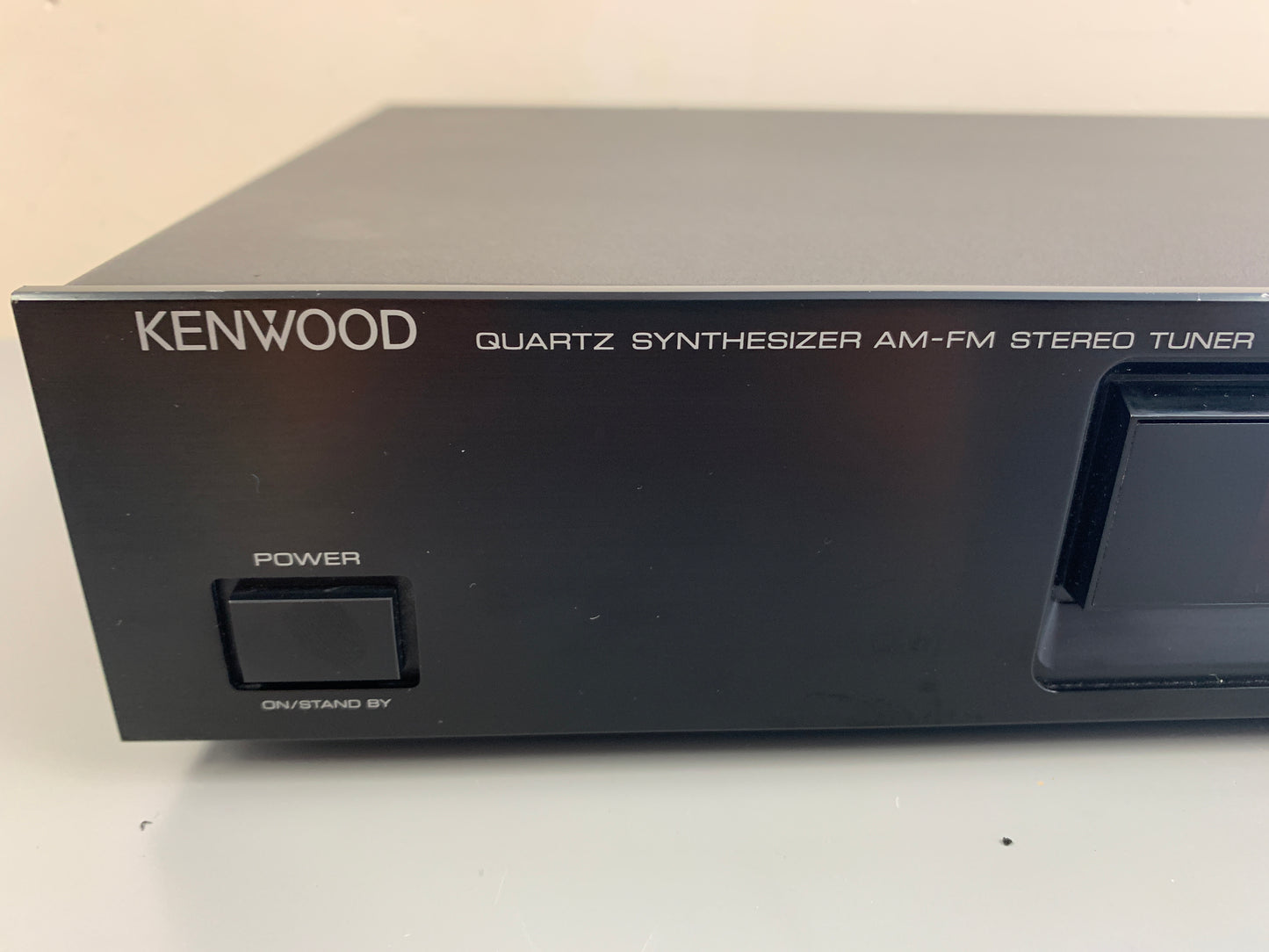 Kenwood KT-59 AM/FM Stereo Tuner