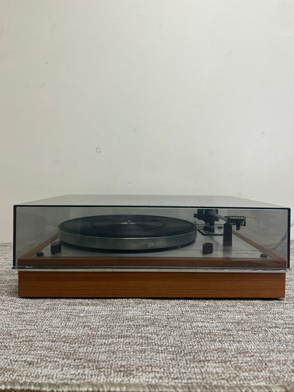 Thorens TD-165 Belt Drive Turntable * Ortofon Cartridge * New Belt * Fully Serviced * Metal Hinge Protectors * Manual