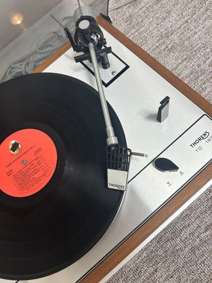 Thorens TD-165 Belt Drive Turntable * Ortofon Cartridge * New Belt * Fully Serviced * Metal Hinge Protectors * Manual