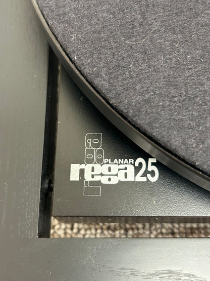 Rega Planar 25 Turntable * Silver RB600 Tonearm * Rega EXACT Cartridge * Glass Platter * Fully Serviced
