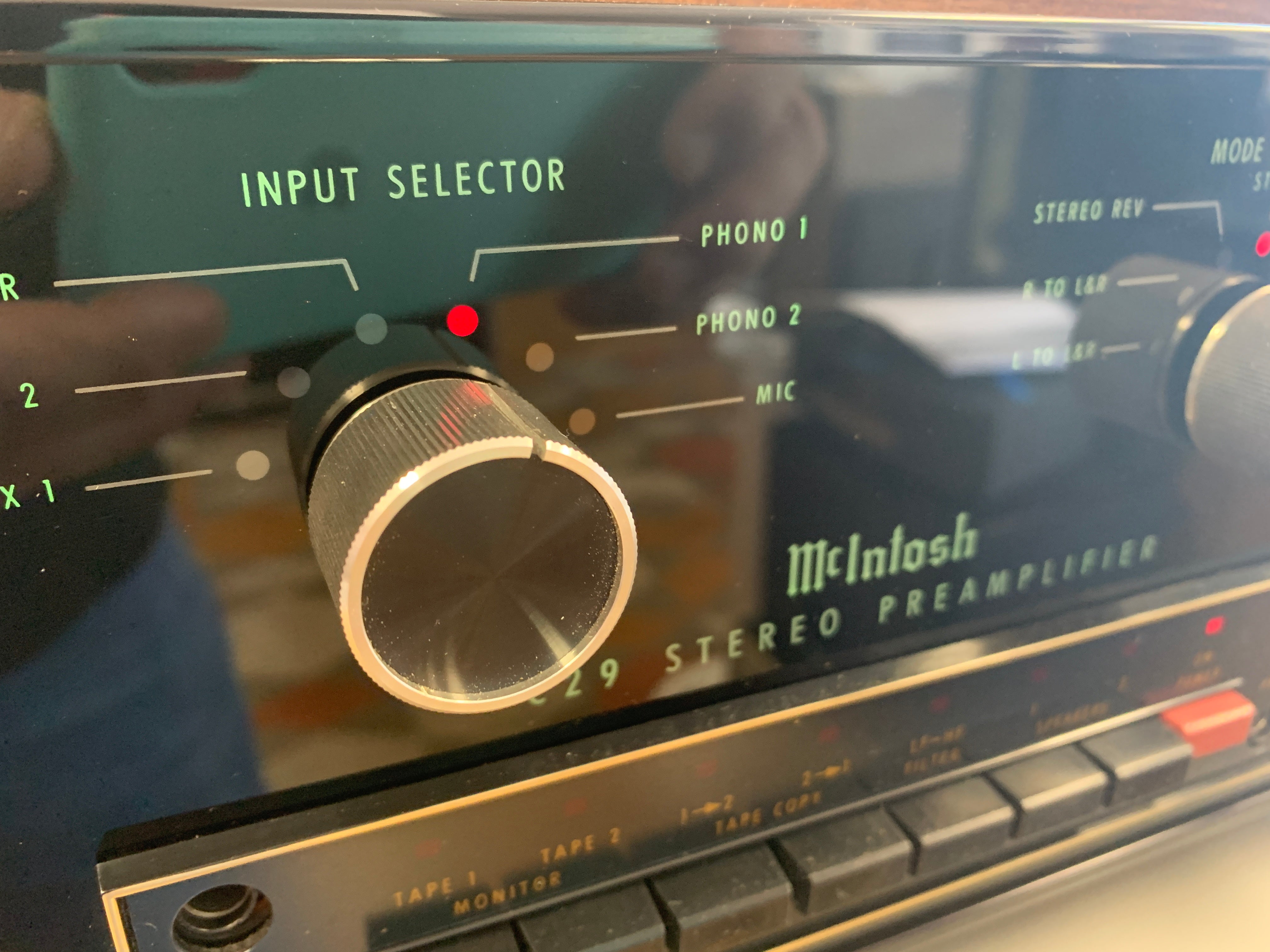 McIntosh C29 Preamplifier with Original Wood Case – The Turntable