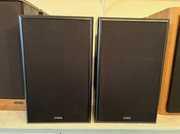 Cambridge Soundworks Model SIX Speakers