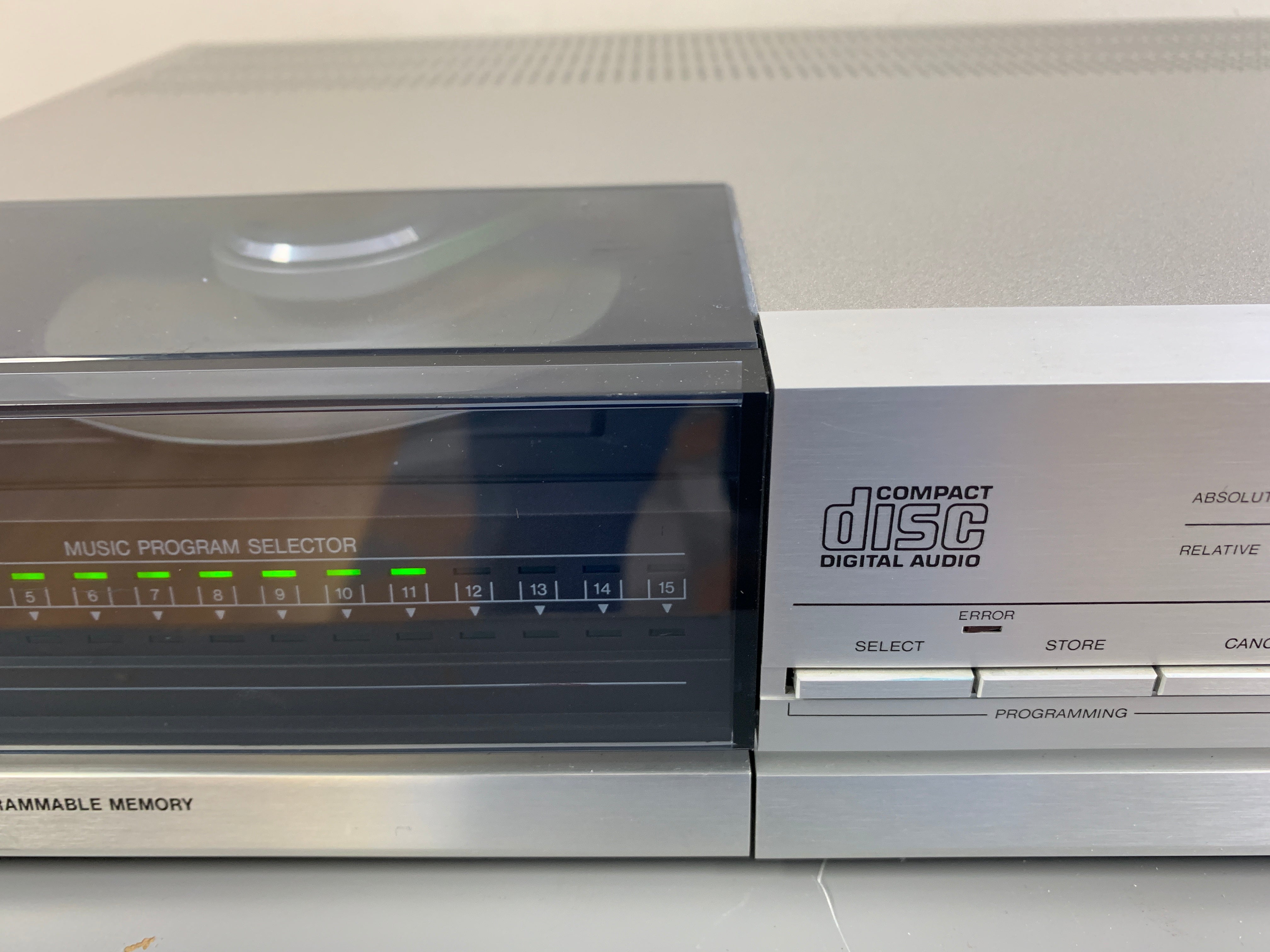 1984 Sylvania FDC303 Single CD Player ( Philips CD303 / Magnavox