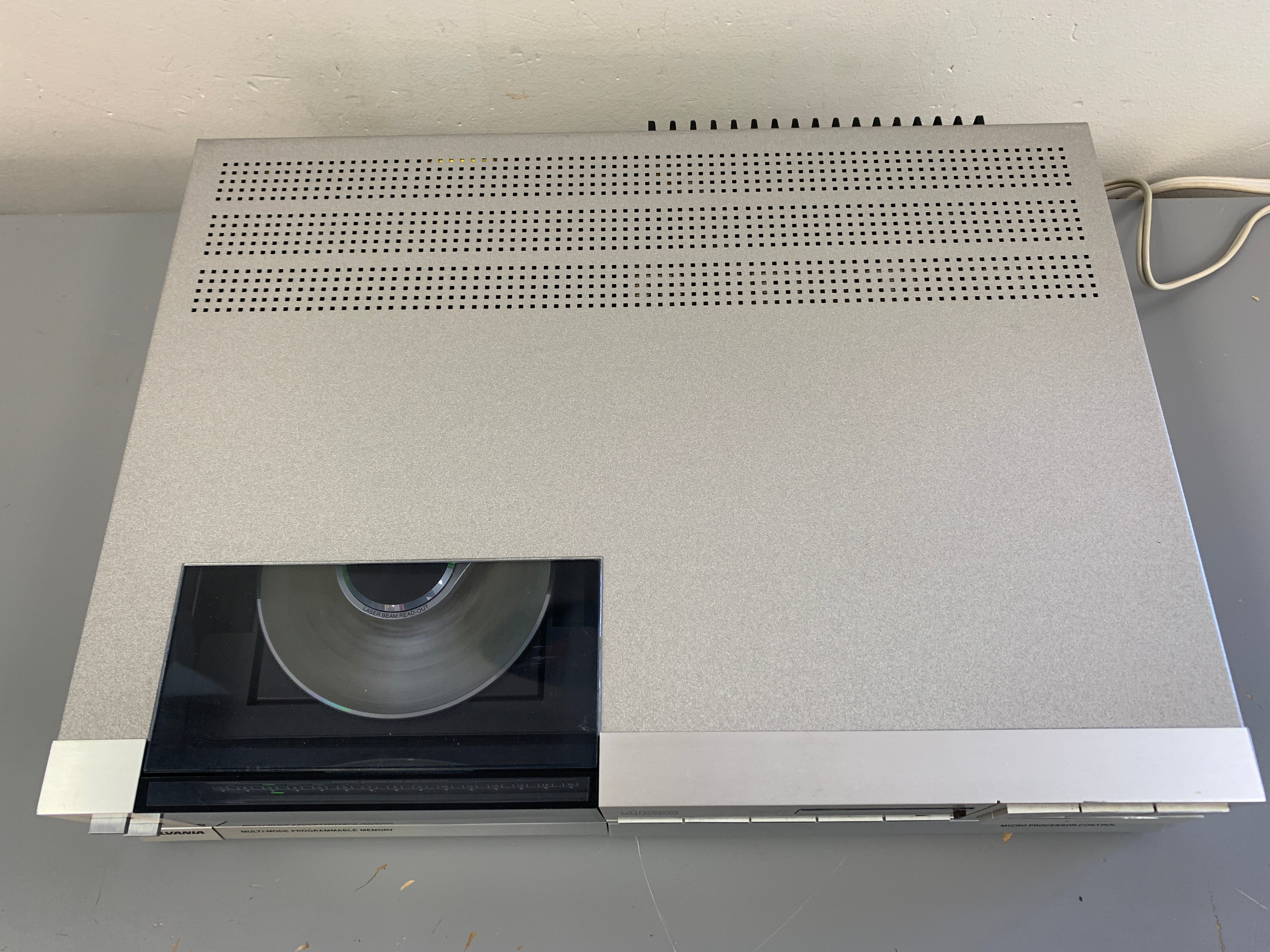 1984 Sylvania FDC303 Single CD Player ( Philips CD303 / Magnavox